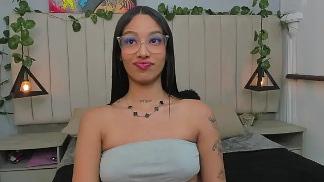 Snapshot of Paulina_Lopezz chatting on November 12, 2025, 9:07 pm Paulina Lopezz online show from November 12, 2025, 9:07 pm