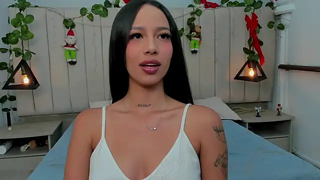 Snapshot of Paulina_Lopezz chatting on December 15, 2025, 9:53 pm Paulina Lopezz online show from December 15, 2025, 9:53 pm