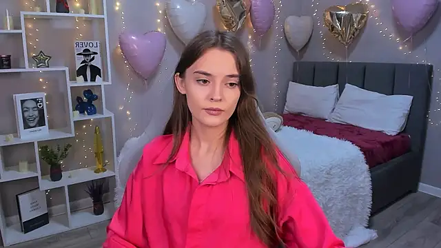 Snapshot of RayWillliams chatting on February 17, 2026, 7:11 pm RayWillliams online show from February 17, 2026, 7:11 pm