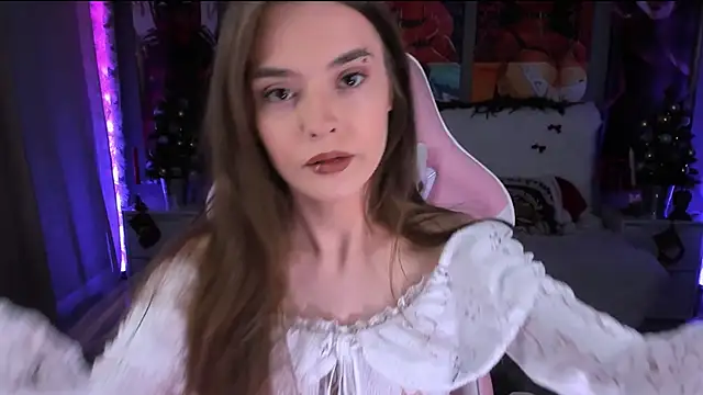 Snapshot of RayWillliams chatting on December 21, 2025, 6:31 pm RayWillliams online show from December 21, 2025, 6:31 pm