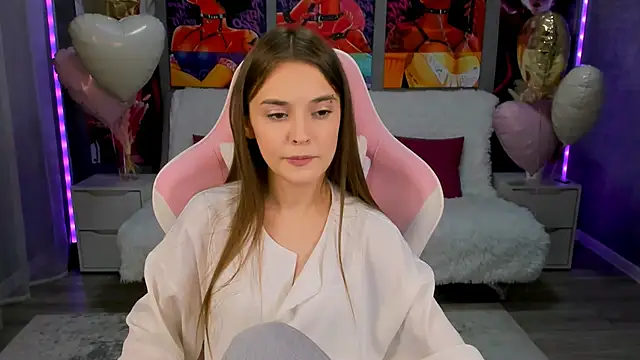 Snapshot of RayWillliams chatting on February 14, 2026, 6:30 pm RayWillliams online show from February 14, 2026, 6:30 pm