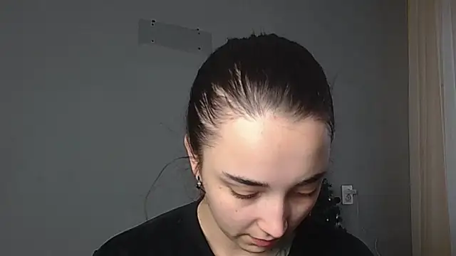 Snapshot of Eva_Gloryy chatting on January 9, 2026, 12:01 pm Eva Gloryy online show from January 9, 2026, 12:01 pm