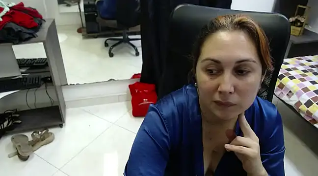 Snapshot of BRENDA_LORENS chatting on January 23, 2025, 2:50 pm BRENDA LORENS online show from January 23, 2025, 2:50 pm