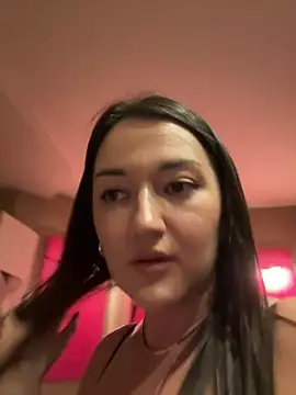 sweetflowers69 online show from March 14, 2025, 8:28 pm