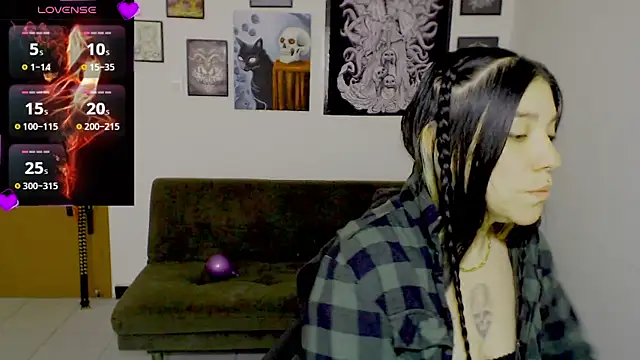 Snapshot of sharonnleon chatting on February 5, 2026, 8:59 pm sharonnleon online show from February 5, 2026, 8:59 pm