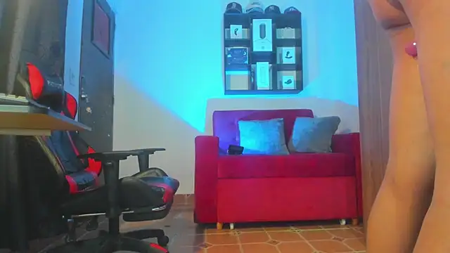 Snapshot of dereckgreen chatting on October 9, 2025, 2:12 am dereckgreen online show from October 9, 2025, 2:12 am