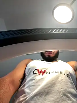 Snapshot of dereckgreen chatting on December 16, 2025, 12:42 pm dereckgreen online show from December 16, 2025, 12:42 pm