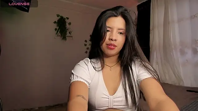 Snapshot of byanabrown chatting on December 14, 2025, 10:48 pm byanabrown online show from December 14, 2025, 10:48 pm