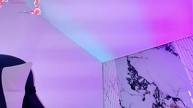 DalayMoore online show from September 10, 2025, 4:39 pm