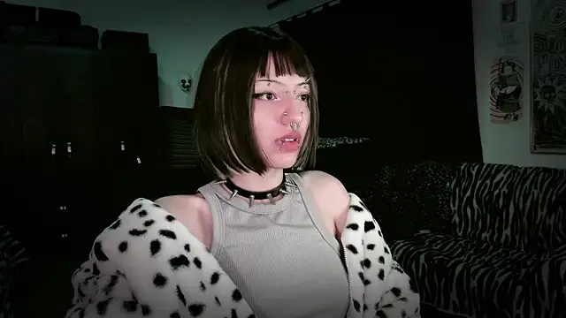 roxy toxic online show from May 15, 2026, 11:03 pm