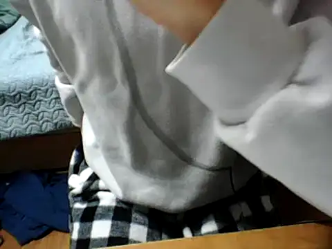 Snapshot of zenom385 chatting on January 17, 2025, 12:42 pm zenom385 online show from January 17, 2025, 12:42 pm