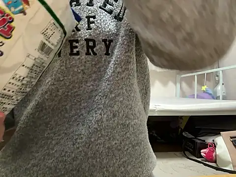 Snapshot of riri_riri_jp chatting on March 23, 2026, 12:05 pm riri riri jp online show from March 23, 2026, 12:05 pm