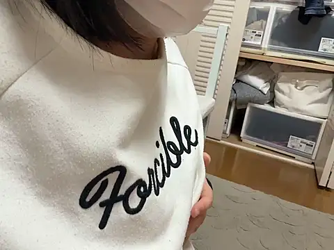 Snapshot of riri_riri_jp chatting on May 25, 2026, 9:41 am riri riri jp online show from May 25, 2026, 9:41 am