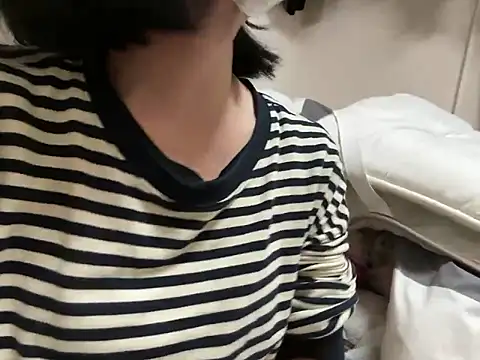 Snapshot of riri_riri_jp chatting on March 29, 2026, 3:46 pm riri riri jp online show from March 29, 2026, 3:46 pm