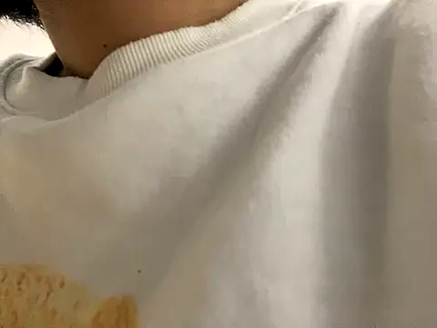 Snapshot of riri_riri_jp chatting on October 29, 2025, 9:41 am riri riri jp online show from October 29, 2025, 9:41 am