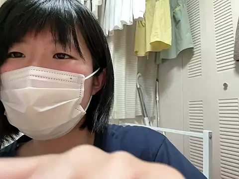 Snapshot of riri_riri_jp chatting on May 20, 2026, 11:29 am riri riri jp online show from May 20, 2026, 11:29 am