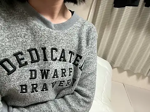 Snapshot of riri_riri_jp chatting on March 25, 2026, 11:20 am riri riri jp online show from March 25, 2026, 11:20 am