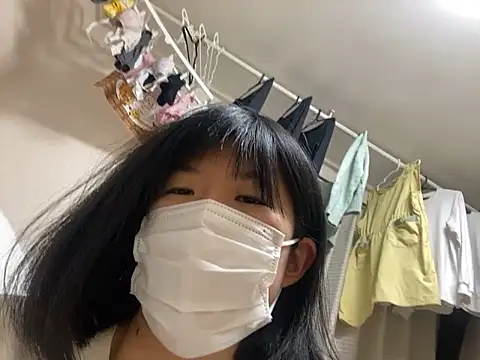 Snapshot of riri_riri_jp chatting on November 14, 2025, 10:19 am riri riri jp online show from November 14, 2025, 10:19 am