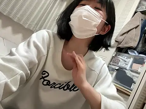 Snapshot of riri_riri_jp chatting on May 21, 2026, 10:45 am riri riri jp online show from May 21, 2026, 10:45 am