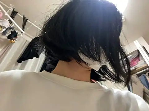 Snapshot of riri_riri_jp chatting on December 17, 2025, 10:53 am riri riri jp online show from December 17, 2025, 10:53 am