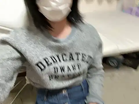 Snapshot of riri_riri_jp chatting on April 15, 2026, 11:05 am riri riri jp online show from April 15, 2026, 11:05 am