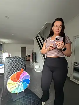 Snapshot of GoddessLucyRose chatting on October 6, 2025, 9:54 am GoddessLucyRose online show from October 6, 2025, 9:54 am