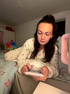 Snapshot of GoddessLucyRose chatting on October 3, 2025, 8:21 pm GoddessLucyRose online show from October 3, 2025, 8:21 pm