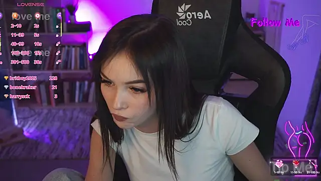 DakotaaJohnnson online show from March 22, 2025, 3:09 pm