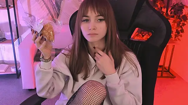 DakotaaJohnnson online show from February 24, 2025, 8:58 pm