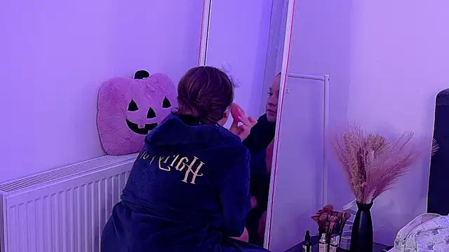 Snapshot of PatriciaSpice chatting on April 15, 2026, 3:01 am PatriciaSpice online show from April 15, 2026, 3:01 am