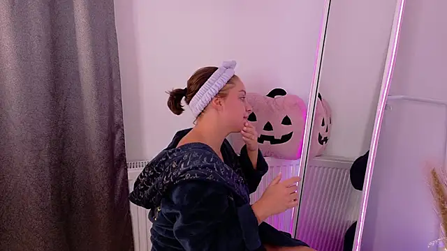 Snapshot of PatriciaSpice chatting on April 9, 2026, 4:14 am PatriciaSpice online show from April 9, 2026, 4:14 am