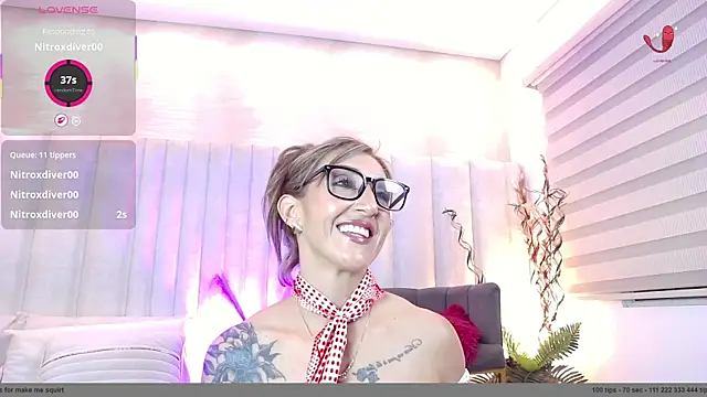 Snapshot of im_helina chatting on June 4, 2026, 12:21 pm im helina online show from June 4, 2026, 12:21 pm
