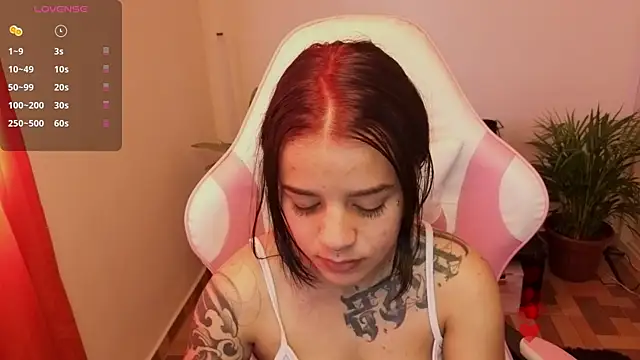 Snapshot of Nicole_Foxx_ chatting on May 10, 2026, 7:05 pm Nicole Foxx online show from May 10, 2026, 7:05 pm