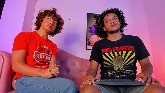 Snapshot of DanteAndKyle chatting on December 19, 2025, 10:45 pm DanteAndKyle online show from December 19, 2025, 10:45 pm