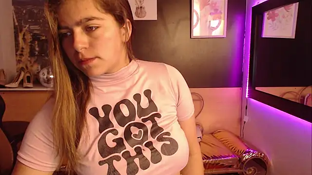 Kitten Cam online show from September 24, 2025, 2:51 am