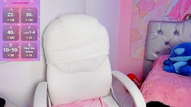 Snapshot of sofia__james chatting on February 18, 2025, 12:48 am sofia james online show from February 18, 2025, 12:48 am