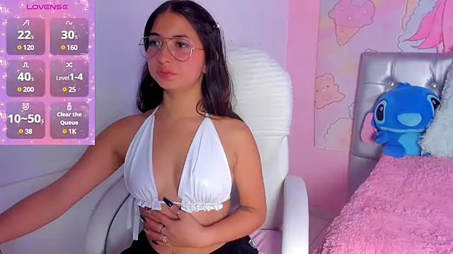 Snapshot of sofia__james chatting on February 21, 2025, 5:35 am sofia james online show from February 21, 2025, 5:35 am