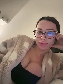 Snapshot of SexySophiaax chatting on December 18, 2025, 9:18 pm SexySophiaax online show from December 18, 2025, 9:18 pm