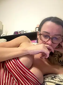 Snapshot of SexySophiaax chatting on January 7, 2026, 2:22 pm SexySophiaax online show from January 7, 2026, 2:22 pm