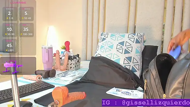 Snapshot of Liincostelloo chatting on November 5, 2025, 7:50 pm Liincostelloo online show from November 5, 2025, 7:50 pm