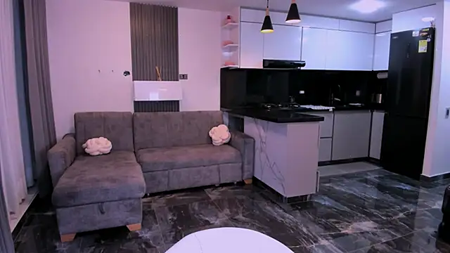 Snapshot of 1lubonnie chatting on September 9, 2025, 12:43 am 1lubonnie online show from September 9, 2025, 12:43 am