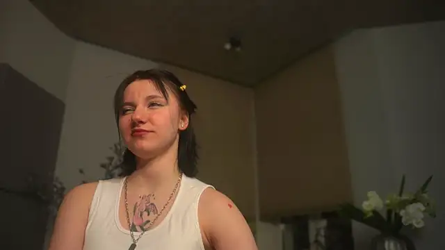 Snapshot of BlissFell chatting on January 23, 2025, 10:54 pm BlissFell online show from January 23, 2025, 10:54 pm