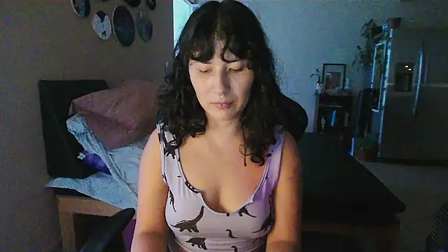 GinnyDelice online show from October 8, 2025, 12:12 am