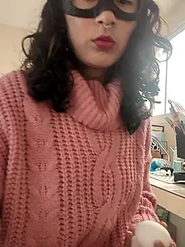 GinnyDelice online show from February 22, 2025, 8:53 pm