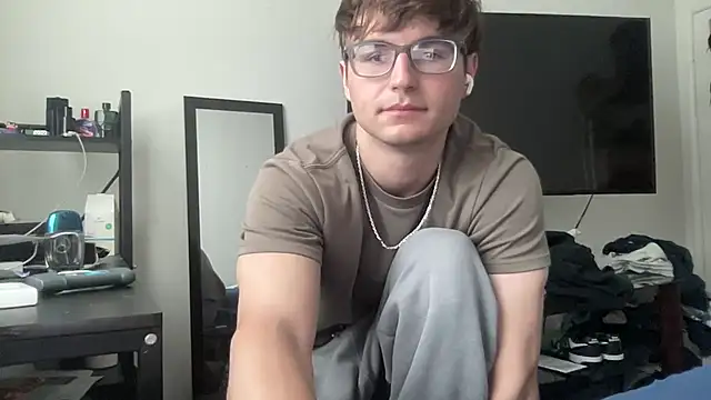 Snapshot of ryan_28747 chatting on May 4, 2026, 12:47 am ryan 28747 online show from May 4, 2026, 12:47 am