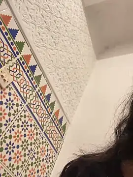 Snapshot of majdolin78 chatting on February 21, 2025, 1:55 pm majdolin78 online show from February 21, 2025, 1:55 pm