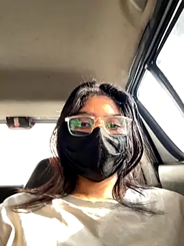 Snapshot of night_queen07 chatting on December 4, 2025, 9:52 am night queen07 online show from December 4, 2025, 9:52 am