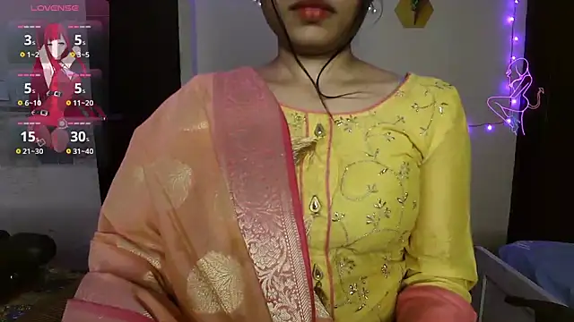 Snapshot of night_queen07 chatting on December 2, 2025, 6:42 pm night queen07 online show from December 2, 2025, 6:42 pm