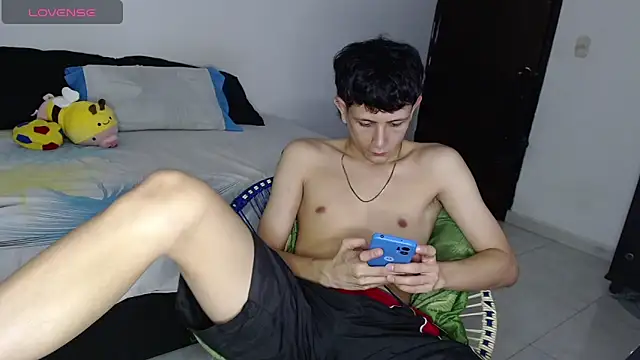 Snapshot of cute_mathew chatting on March 20, 2025, 4:18 am cute mathew online show from March 20, 2025, 4:18 am