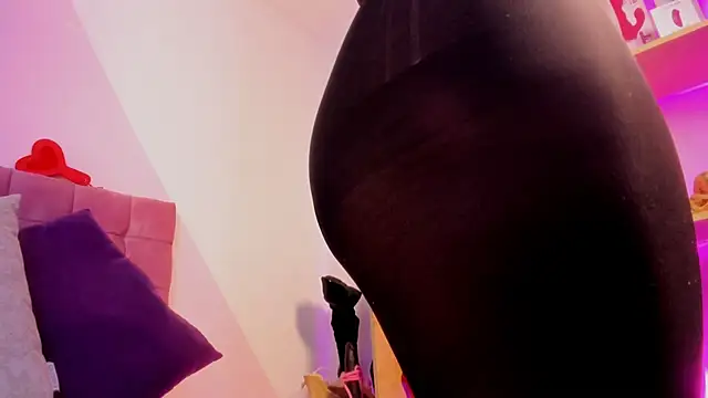 Snapshot of RayaCarr_ chatting on February 24, 2026, 1:34 pm RayaCarr online show from February 24, 2026, 1:34 pm